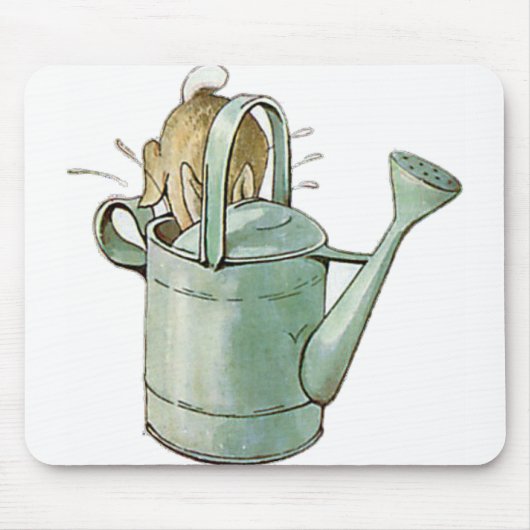 PETER RABBIT heeft eerst een hoofddoek in de dop g Muismat (Voorkant)