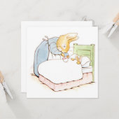 Peter Rabbit in Bed (Fed by his Moeder) Kaart (Voorkant / Achterkant in situ)
