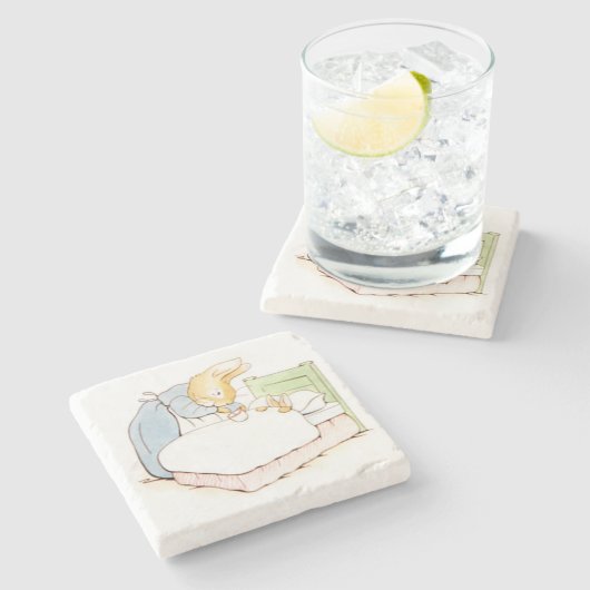 Peter Rabbit in Bed (Fed by his Moeder) Stenen Onderzetter (Zijkant)