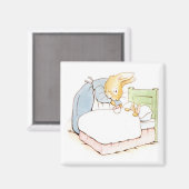 Peter Rabbit in bed (gevoerd door zijn moeder) Magneet (Voorkant / Achterkant)