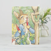 Peter Rabbit in the Garden - Beatrix Potter Kaart (Staand voorkant)