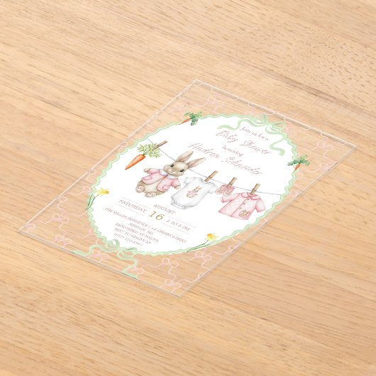 Peter the Rabbit Girl Clothesline Baby Shower  Acryl Uitnodigingen (Laagn)