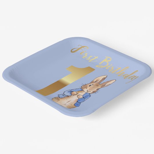 Peter the Rabbit Gold 1st Birthday Papieren Bordje (Gebogen)