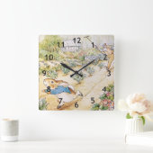 Peter the Rabbit in Mr Mc Gregor's Garden Vierkante Klok (Huis)