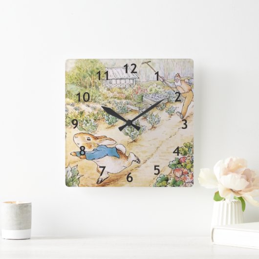 Peter the Rabbit in Mr Mc Gregor's Garden Vierkante Klok (Huis)