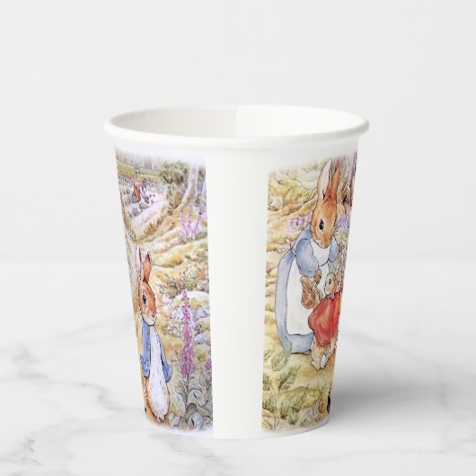 Peter the Rabbit met Josephine Bunny in de Bossen Papieren Bekers (Links)