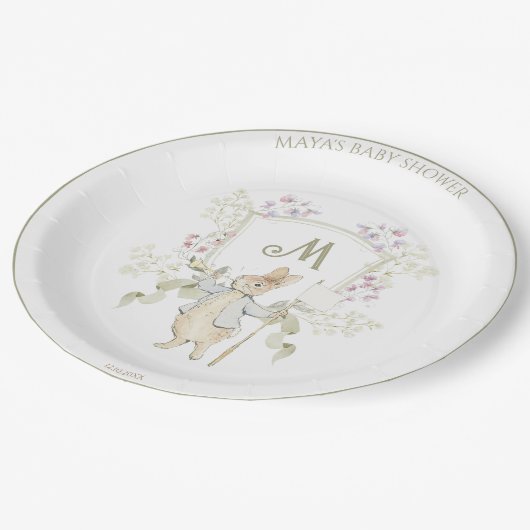 Peter the Rabbit Monogram Crest Gender Baby shower Papieren Bordje (Gekanteld)