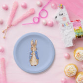 Peter the Rabbit op Blue Background Papieren Bordje (Feest)