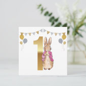 Peter the Rabbit Pink Jacket First Birthday Kaart (Staand voorkant)
