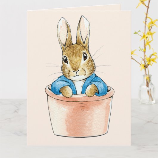Peter the Rabbit Sitting in Plant Pot Kaart (Gele Bloem)