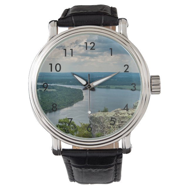 Petit Jean Cedar Creek Horloge (Voorkant)
