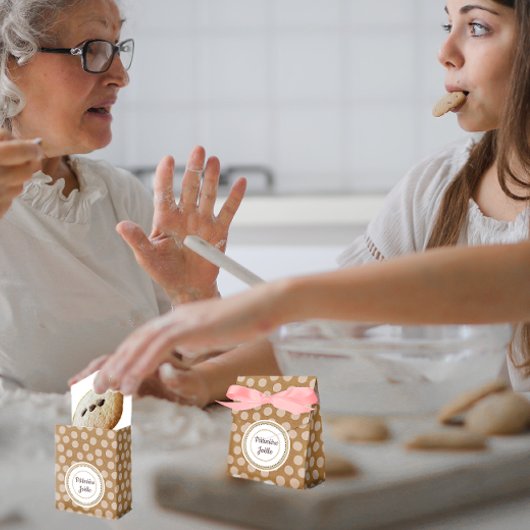 Petite boîte de pâtisserie avec kraft et ruban bedankdoosjes