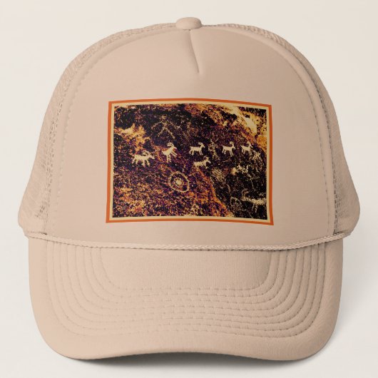 PETROGLYPHS NEVADA DESERT AMERICAN SOUTHWEST TRUCKER PET (Voorkant)