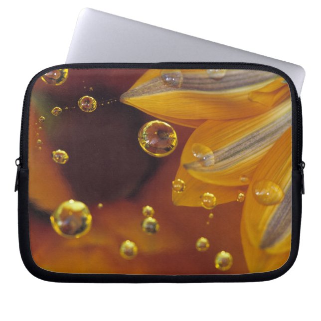 Petroleumether op het reflecterende oppervlak met  laptop sleeve (Voorkant)