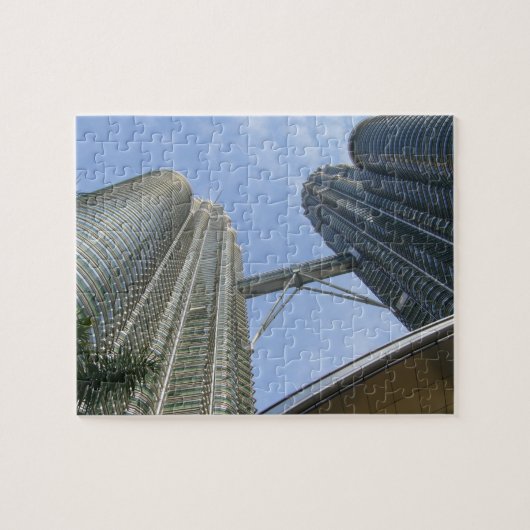 petronaaltorens hoog legpuzzel (Horizontaal)
