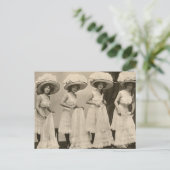 Petten en onderrokken briefkaart (Staand voorkant)