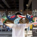 Petten met Retro-flesje | Retroskateboard Persoonlijk Skateboard<br><div class="desc">Petten met Retro-flesje | Retro Skateboard Deck - Dit aangepaste Retro Skateboard biedt iedereen die van skateboarden houdt een uitstekend cadeau.</div>
