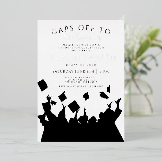 Petten van Afstuderen Celebration Invitation Folie Uitnodiging (Staand Voorkant)
