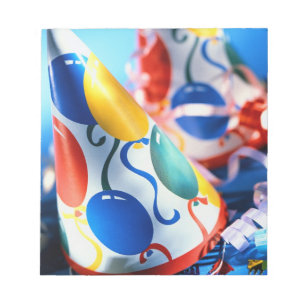 Petten van partijen notitieblok