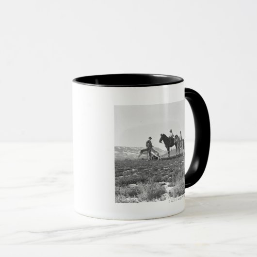 Petting Antelopes. Mok (Voorkant rechts)