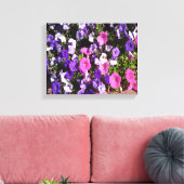 Petunia Flower Patch Canvas Afdruk (Insitu (Woonkamer))