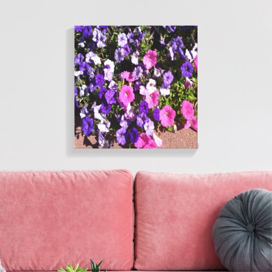Petunia Flower Patch Canvas Afdruk (Insitu (Woonkamer))