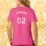 Peuter Tiener Meisje Naam Jersey Nummer Roze Sport T-shirt<br><div class="desc">Creëer uw eigen aangepaste, gepersonaliseerde, coole, unisex maatvoering, moderne, stijlvolle witte typografie / lettertype / script, monogram spelersnaam jersey nummer roze, voorgekrompen 100% ComfortSoft® zacht katoenen T-shirt T-shirt. Gewoon typen in jouw naam / kinder naam / naam van de speler en speler jersey nummer, aan te passen. Maakt een geweldig...</div>