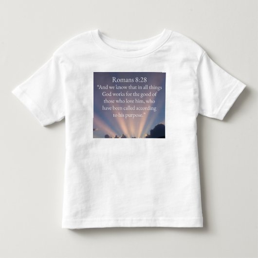 Peuter's Romans 8:28 Bijbeltekst T-shirt (Voorkant)