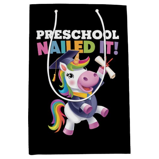 Peuterschool Nailed It Unicorn Afstudeerdop Medium Cadeauzakje (Voorkant)