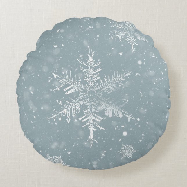 Pewter Blauw Sneeuwvlok Rond Winterkussen Rond Kussen (Voorkant)