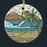 Pfeiffer Beach California  Keramisch Ornament<br><div class="desc">Pfeiffer Beach hand getekende illustratie met bergen en oceaangolven op de achtergrond. Ideaal voor iedereen die graag Pfeiffer Beach bezoekt.</div>