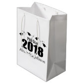 PhD Afstudeerder 2018 Afstuderen Gift Bag (zwart) Medium Cadeauzakje (Achterkant Gekanteld)