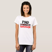 PhD Survivor Typografie rood zwart T-shirt (Voorkant volledig)