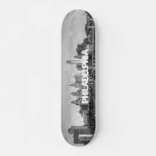 Philadelphia skyline in zwart-wit skateboard