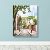 Philly kerk en Cobblestone Alley Klein Canvas Afdruk (Insitu (Houten vloer))
