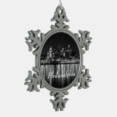 Philly night b/w tin sneeuwvlok ornament (Links)
