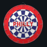 PHILLY Philadelphia White, marineblauw en rood Dartbord<br><div class="desc">PHILLY Philadelphia White, Navy Blue en Red Coloured Dart bordspel met inbegrip van 6 messing darts. U kunt tekst bewerken door de personalisatieoptie te selecteren 🎯Laat het me weten als u aanvullende vragen hebt en omdat de klantenondersteuning van Zazzle de klantervaring verwerkt, kunt u de klantenondersteuning van Zazzle bereiken via...</div>