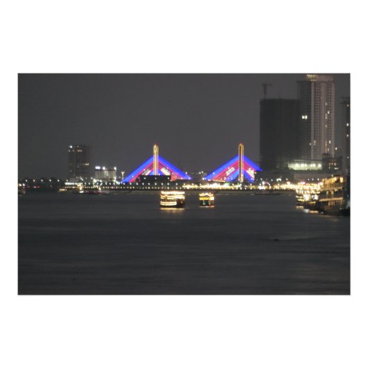 Phnom Penh By Night Foto Afdruk (Voorkant)