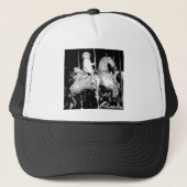 Phoebe Trucker Pet (Voorkant)