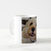 PhoebethePrincess Cavapoo op een klassieke witte M Koffiemok (Voorkant links)