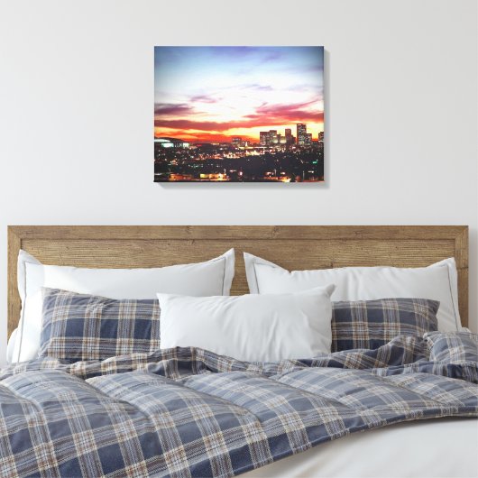 Phoenix, AZ bij zonsondergang Canvas Afdruk (Insitu (Slaapkamer))