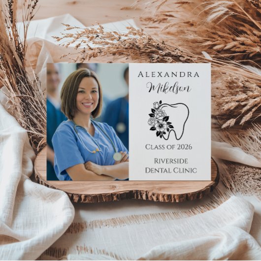 Photo Elegant Floral Tooth Dental Graduation Aankondiging