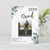 Photo Greenery Afstuderen aangekondigd Kaart (Staand voorkant)