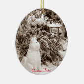 photo of funny akita snow dog snow scene keramisch ornament (Rechts)