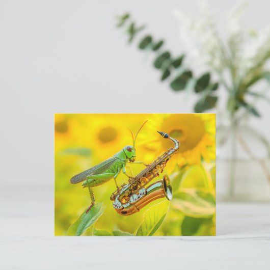 Photorealistic Grasshopper Playing Saxophone Briefkaart (Staand voorkant)
