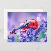 Photorealistic Ladybug Playing Violin on Lavender Briefkaart (Voorkant / Achterkant)
