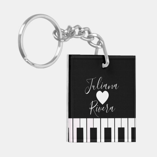 Piano en Hart Script Naam Sleutelhanger (Voorkant Links)
