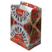 Piano R4 Custom Gift Bag - Medium, Matte Medium Cadeauzakje (Achterkant Gekanteld)