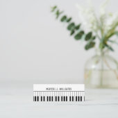 Pianoles Muziekleraar wit Mini Visitekaartje (Staand voorkant)