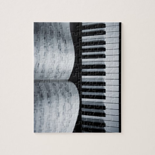 Pianosleutels en muziekboek legpuzzel (Verticaal)